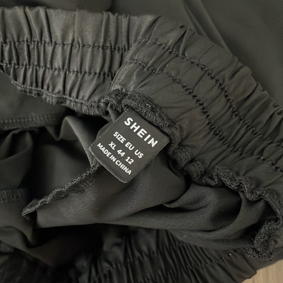 Shein Bundle - Picture 3 of 7